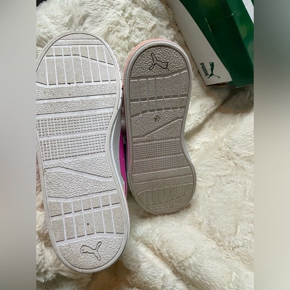 Puma pink sneakers size 6.5 - Picture 9 of 9